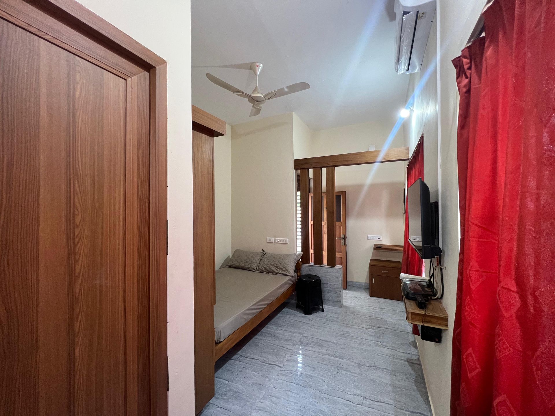 Pearl Nest Homestay bedroom entrance