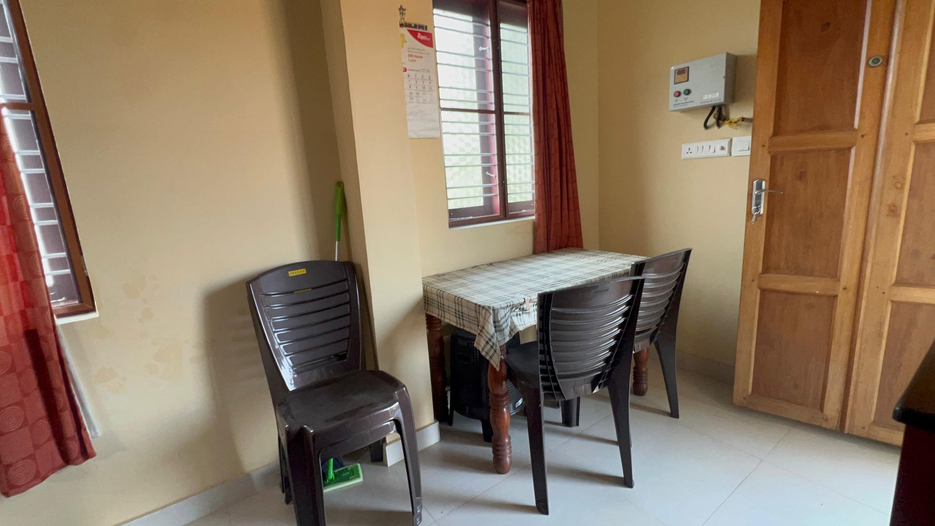 Pearl Nest Homestay dining area