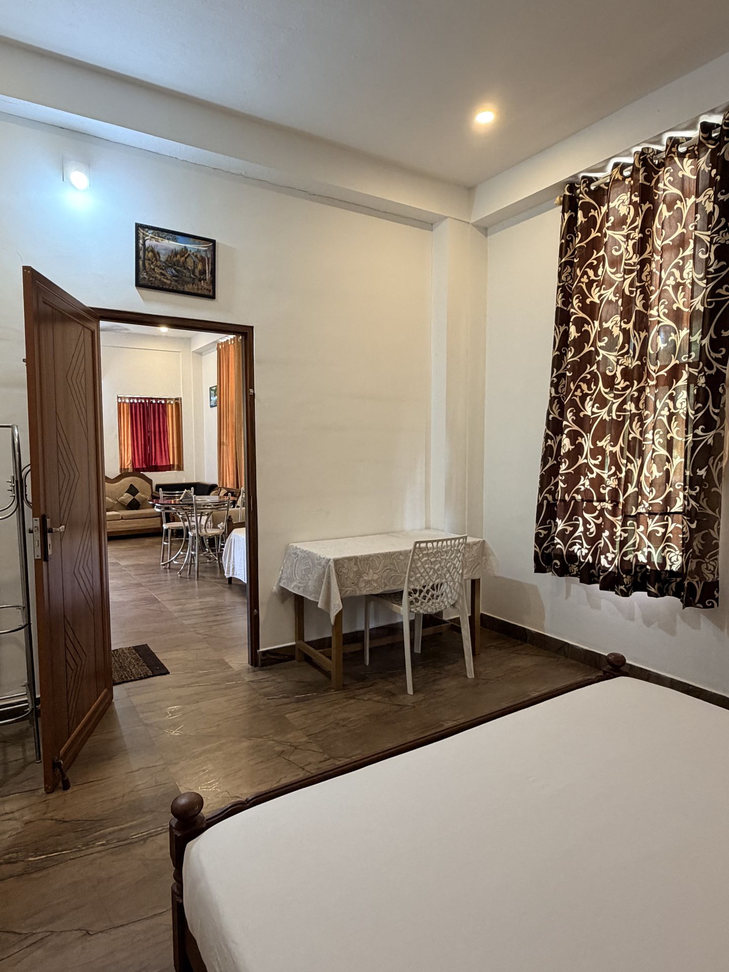 Thushara Homestay bedroom and view to the dining area